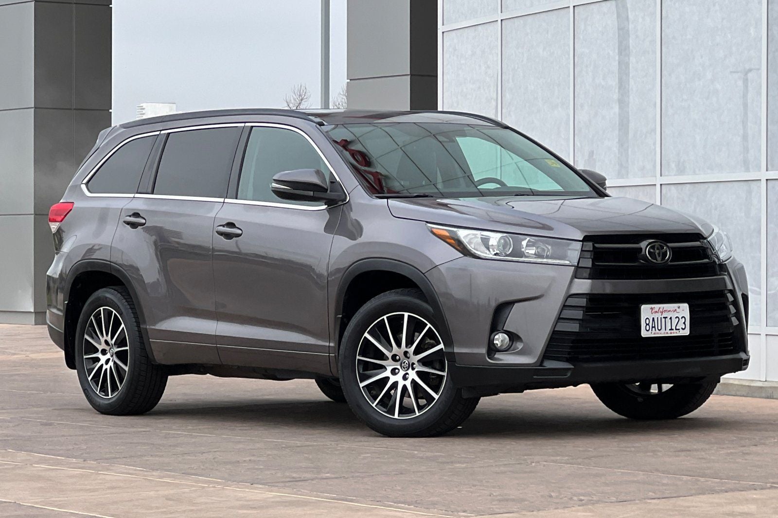 2017 Toyota Highlander SE
