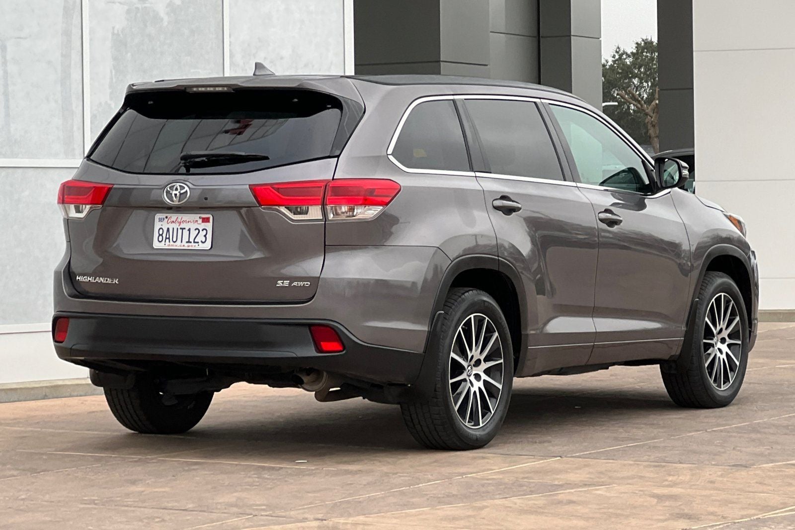 2017 Toyota Highlander SE