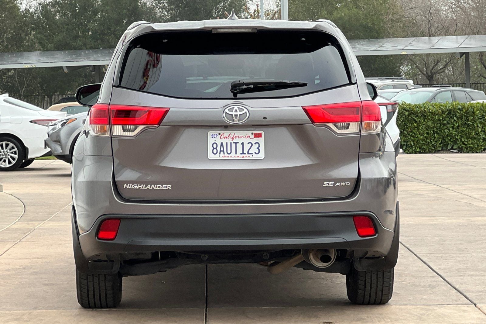 2017 Toyota Highlander SE