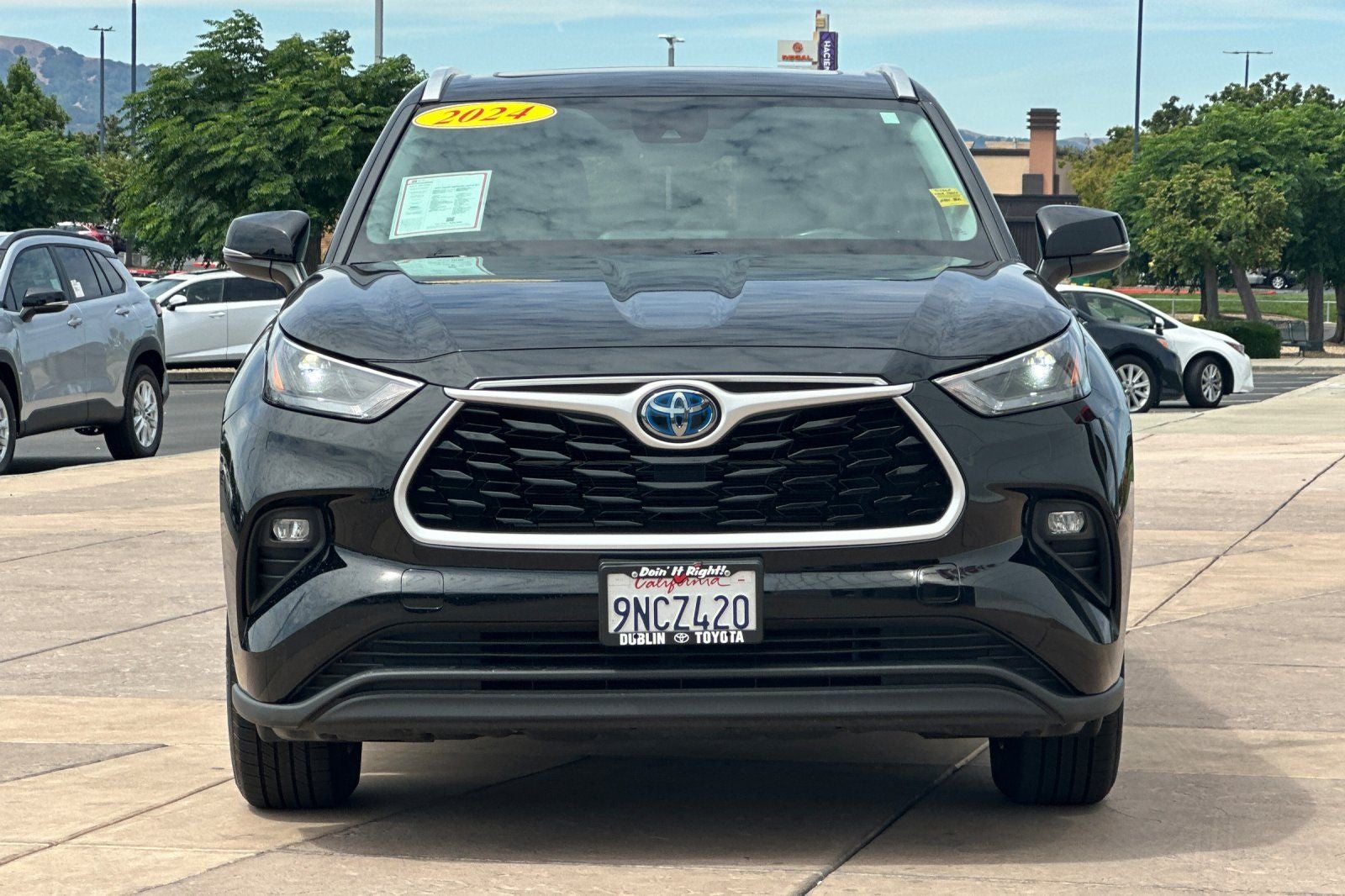 2024 Toyota Highlander Hybrid XLE