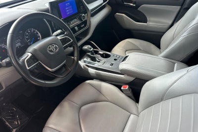 2024 Toyota Highlander Hybrid XLE