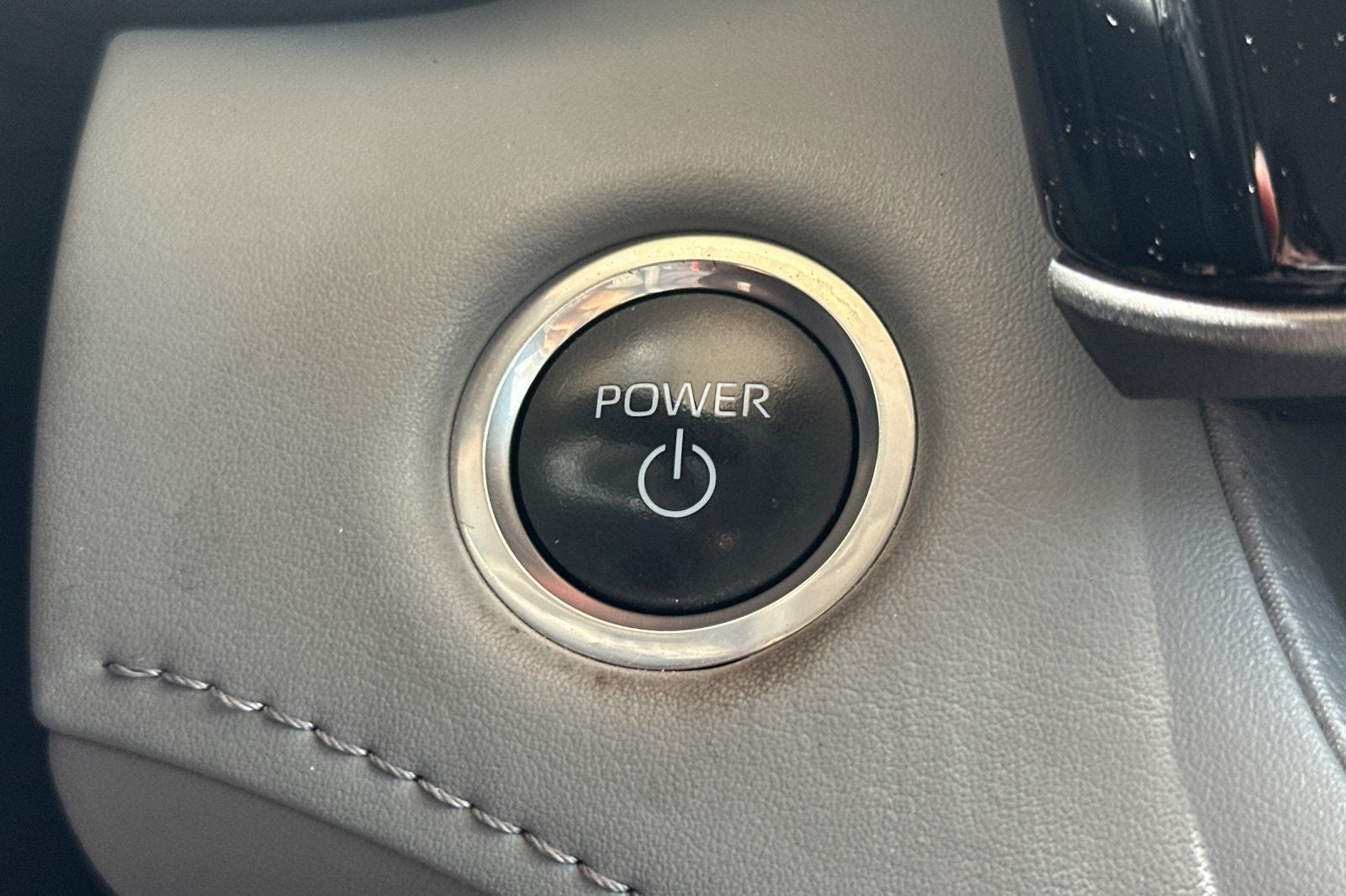 2024 Toyota Highlander Hybrid XLE
