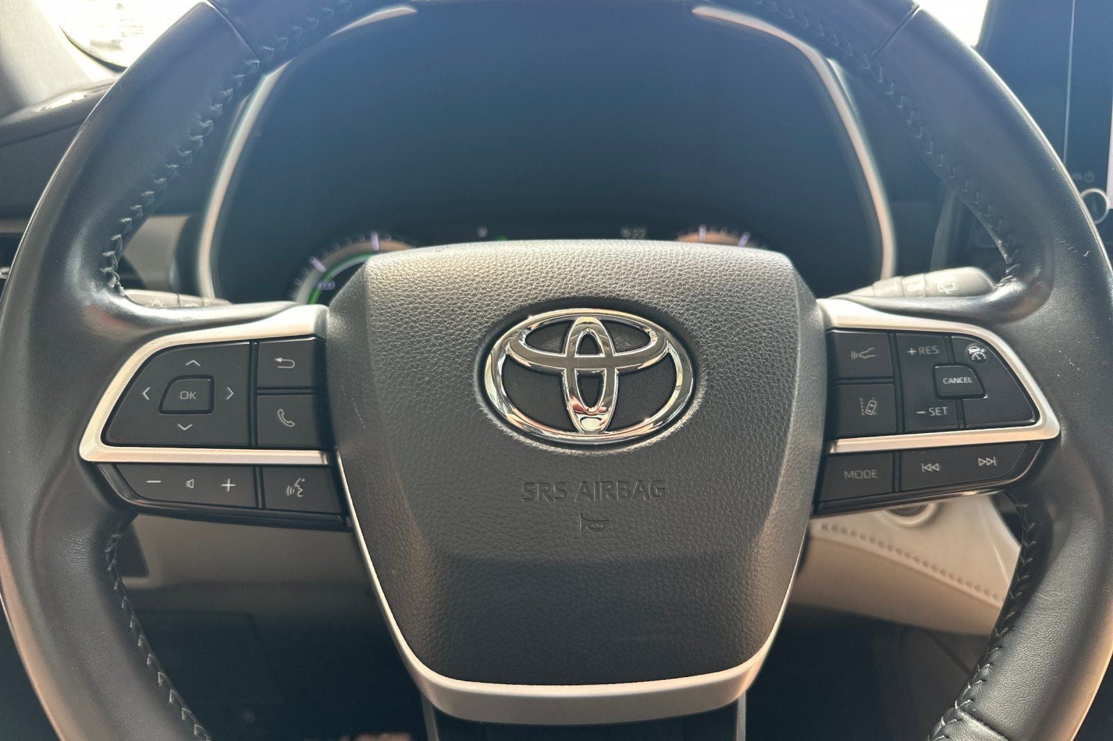 2024 Toyota Highlander Hybrid XLE