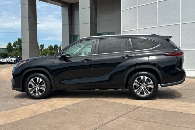 2024 Toyota Highlander Hybrid XLE