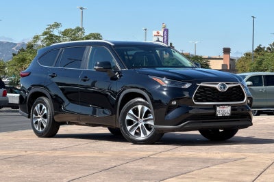2023 Toyota Highlander Hybrid XLE