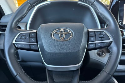 2023 Toyota Highlander Hybrid XLE