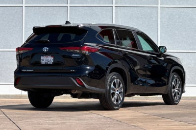 2023 Toyota Highlander Hybrid XLE