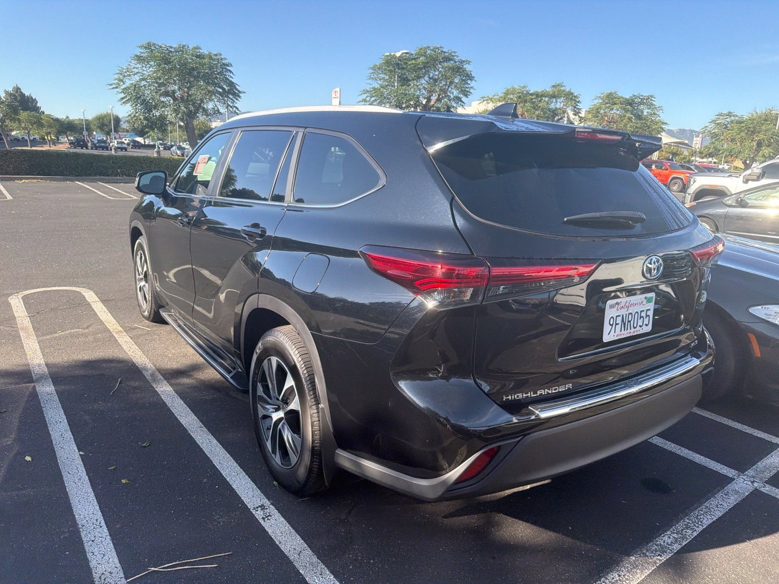 2023 Toyota Highlander Hybrid XLE