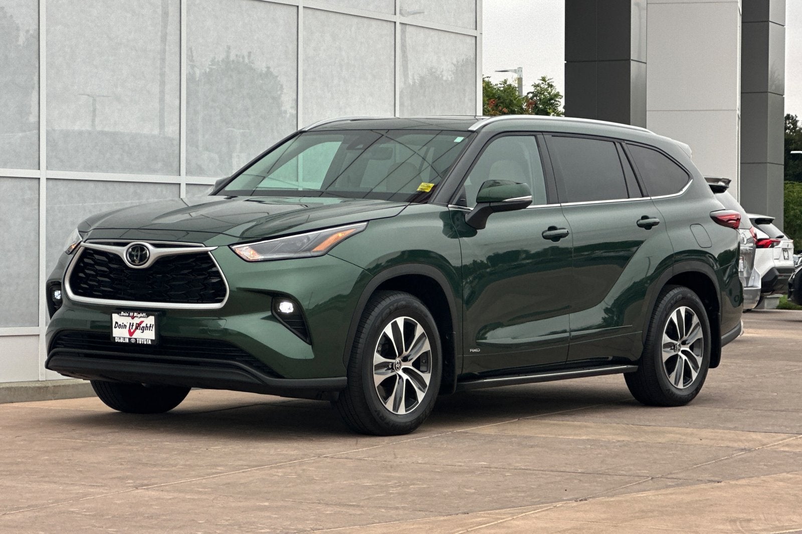 2025 Toyota Highlander Hybrid XLE