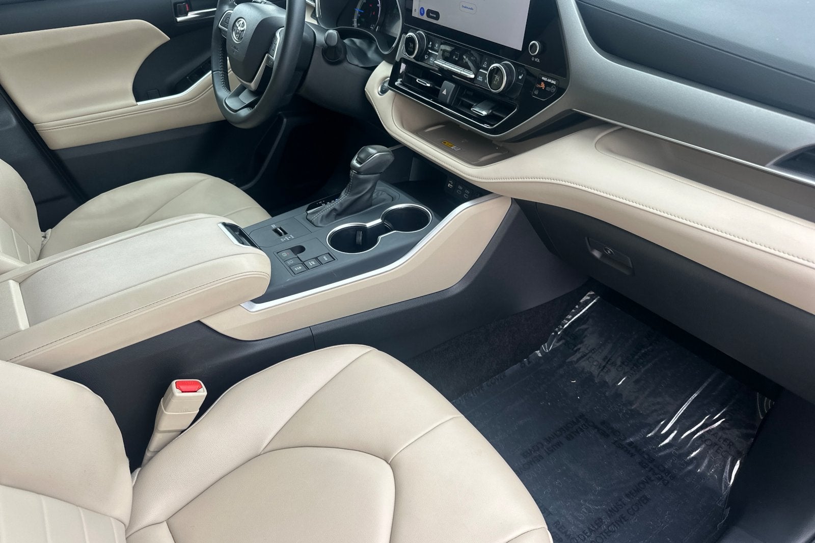 2025 Toyota Highlander Hybrid XLE