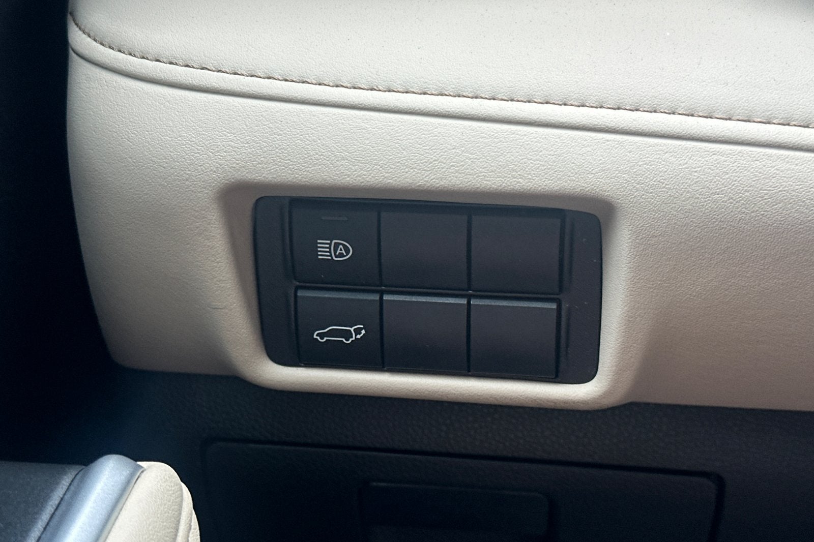2025 Toyota Highlander Hybrid XLE