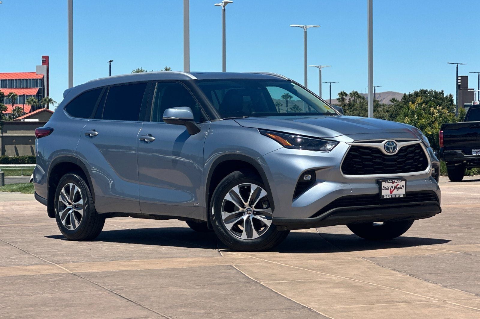 2023 Toyota Highlander Hybrid XLE