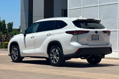 2024 Toyota Highlander Hybrid XLE