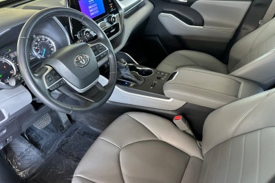 2023 Toyota Highlander Hybrid XLE