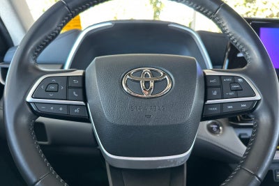 2023 Toyota Highlander Hybrid XLE