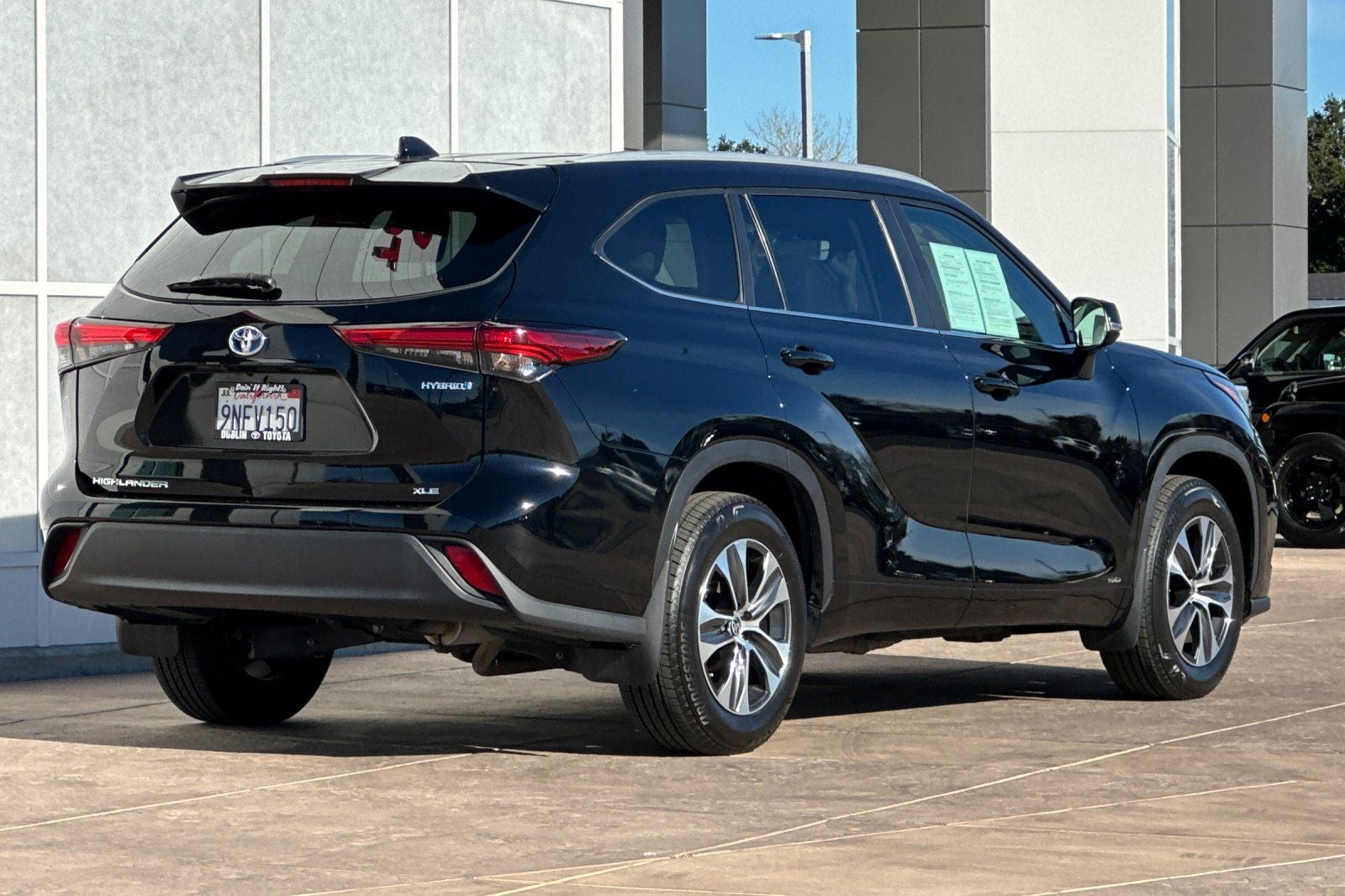 2023 Toyota Highlander Hybrid XLE