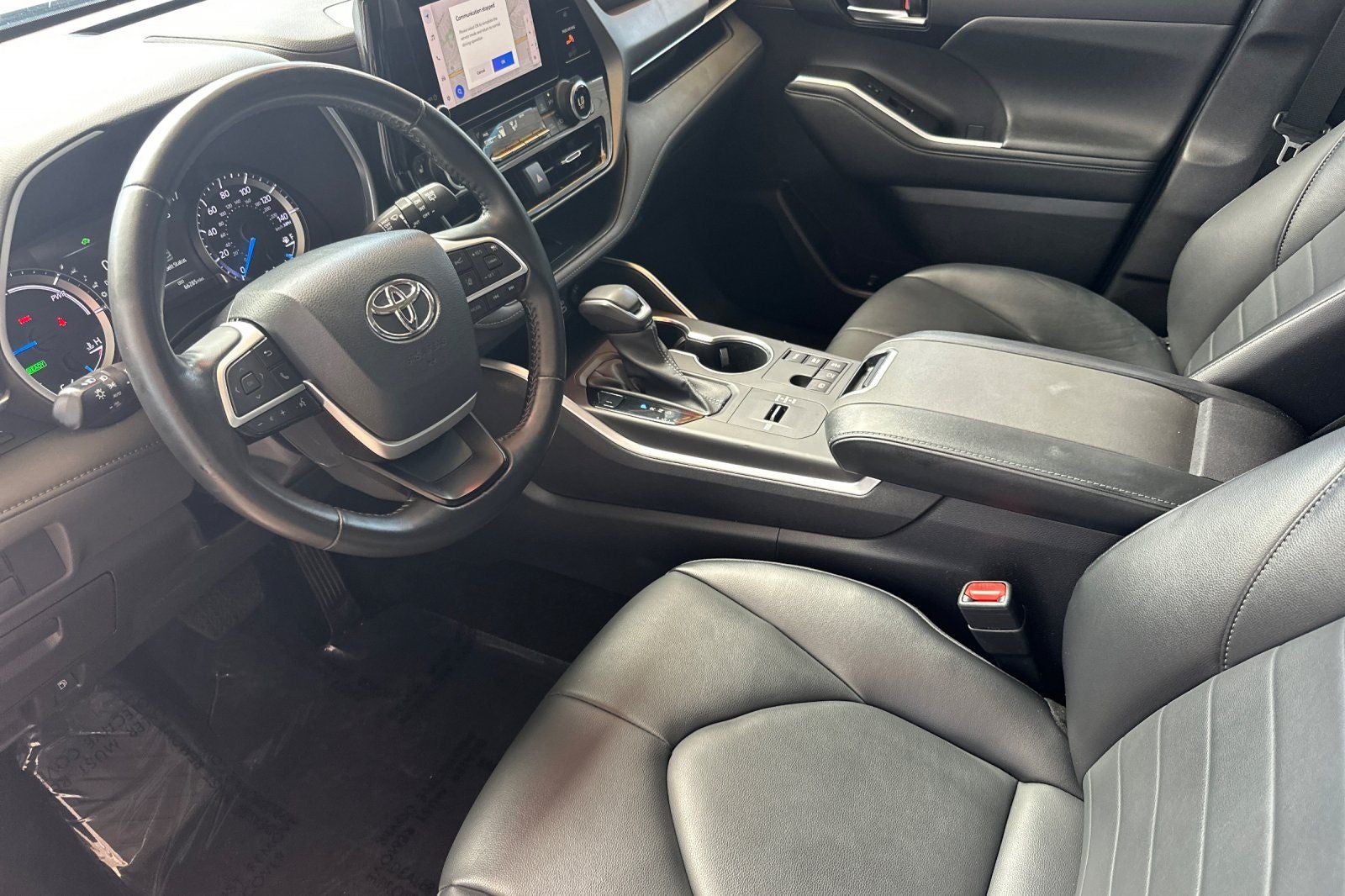 2023 Toyota Highlander Hybrid XLE
