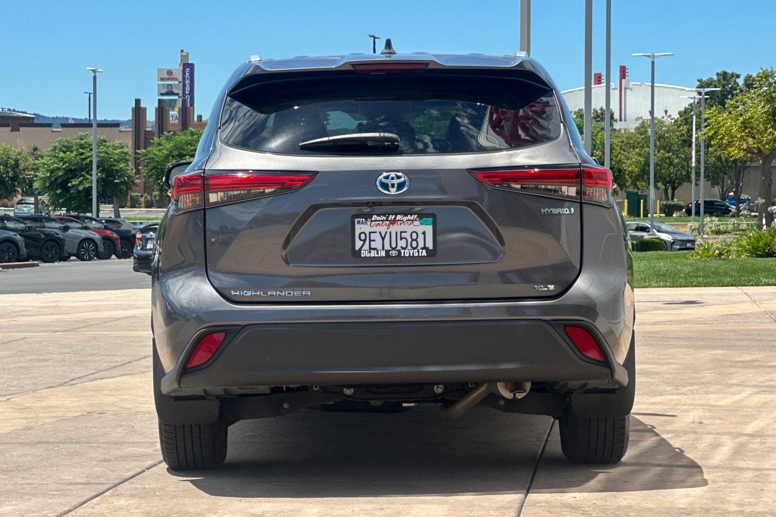 2023 Toyota Highlander Hybrid XLE