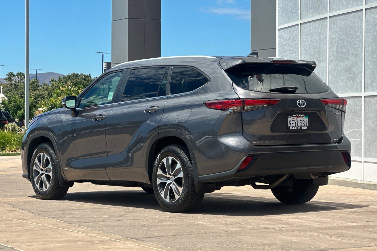 2023 Toyota Highlander Hybrid XLE