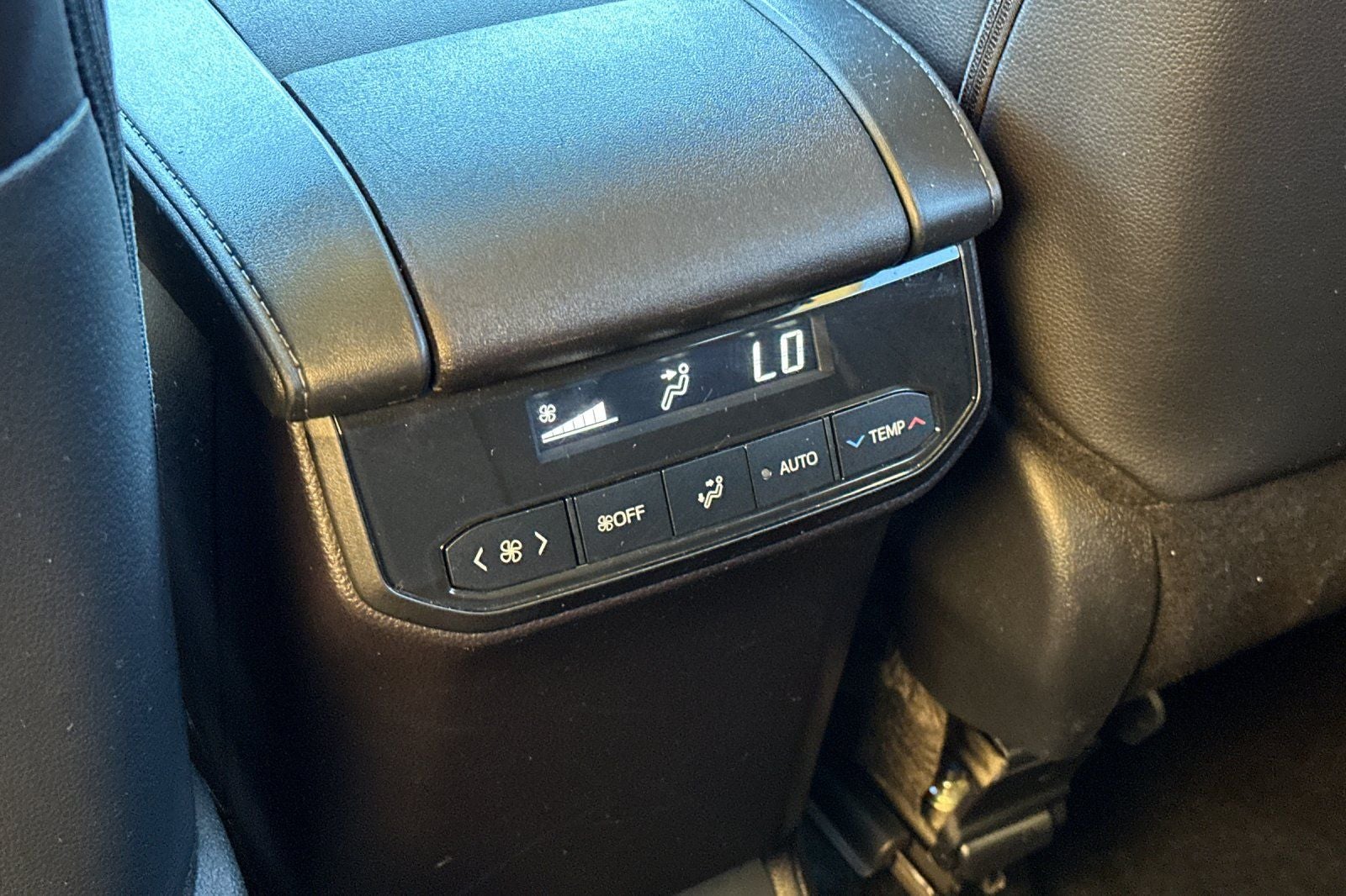 2024 Toyota Highlander Hybrid XLE