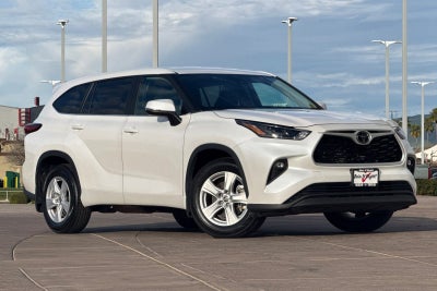 2023 Toyota Highlander LE