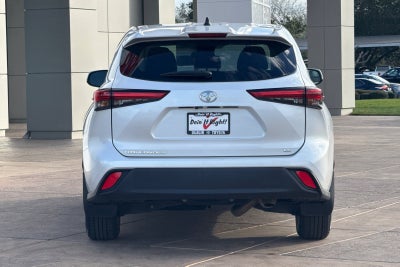 2023 Toyota Highlander LE