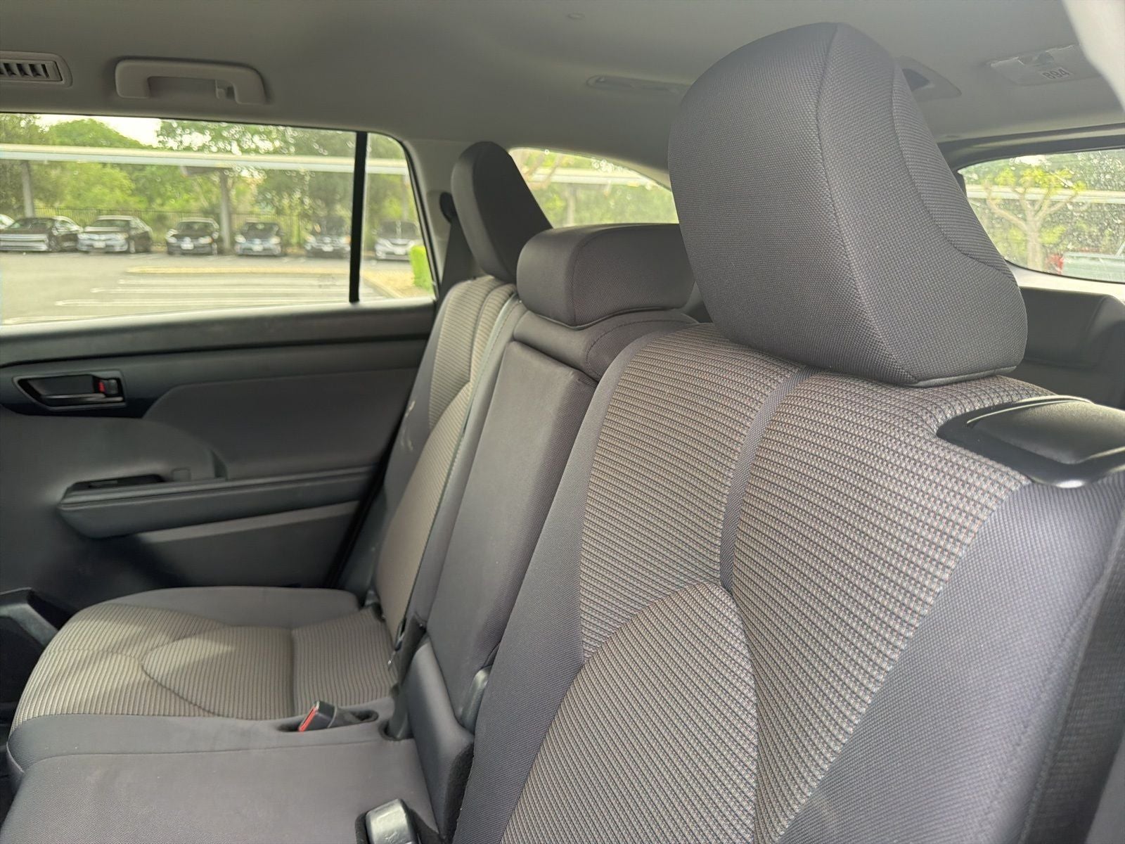 2025 Toyota Highlander LE