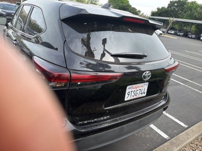 2025 Toyota Highlander LE