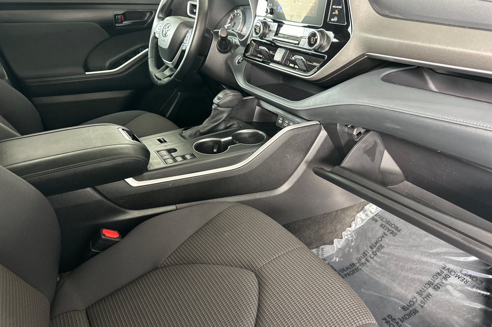 2025 Toyota Highlander LE