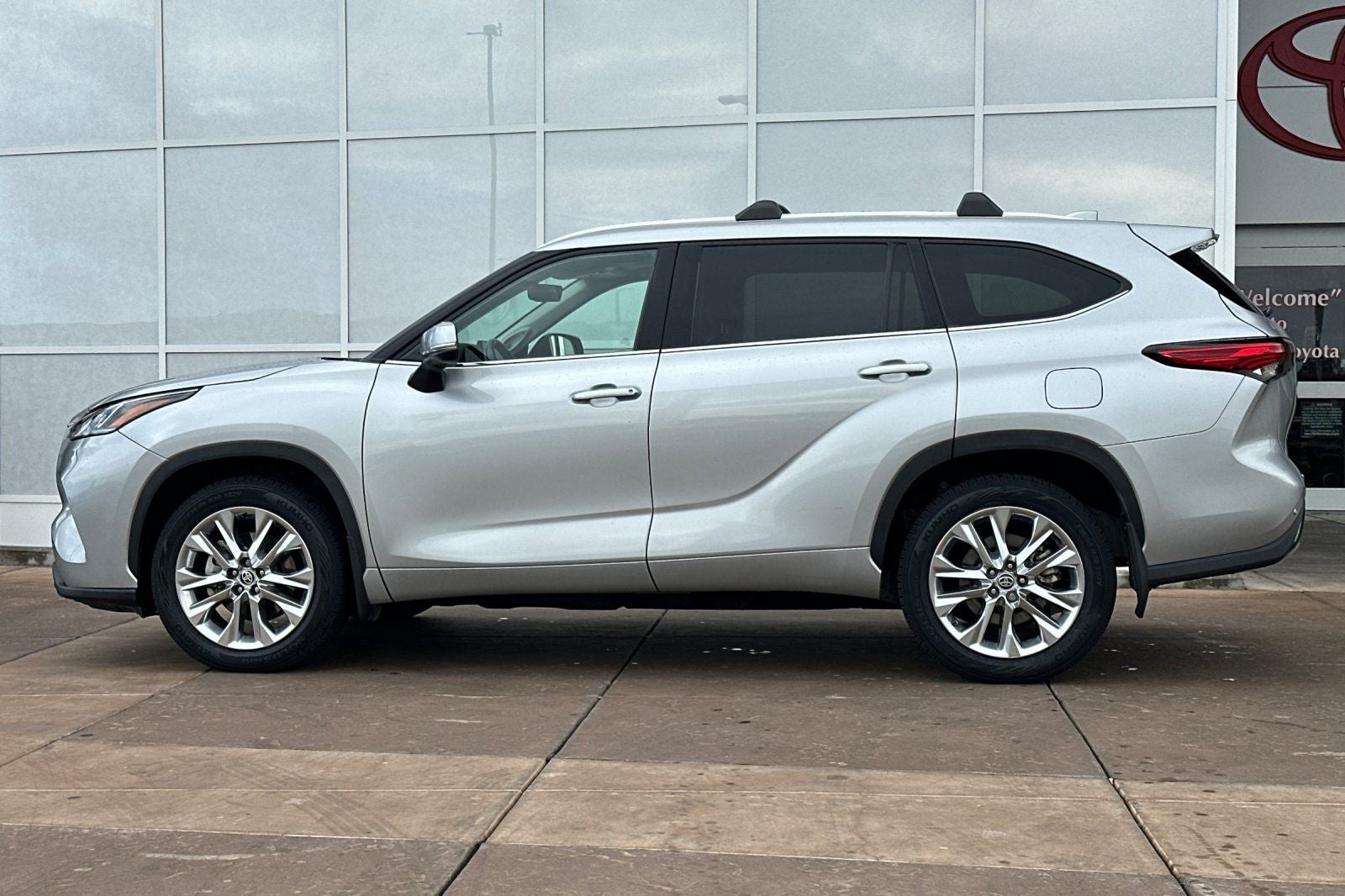 2023 Toyota Highlander Limited