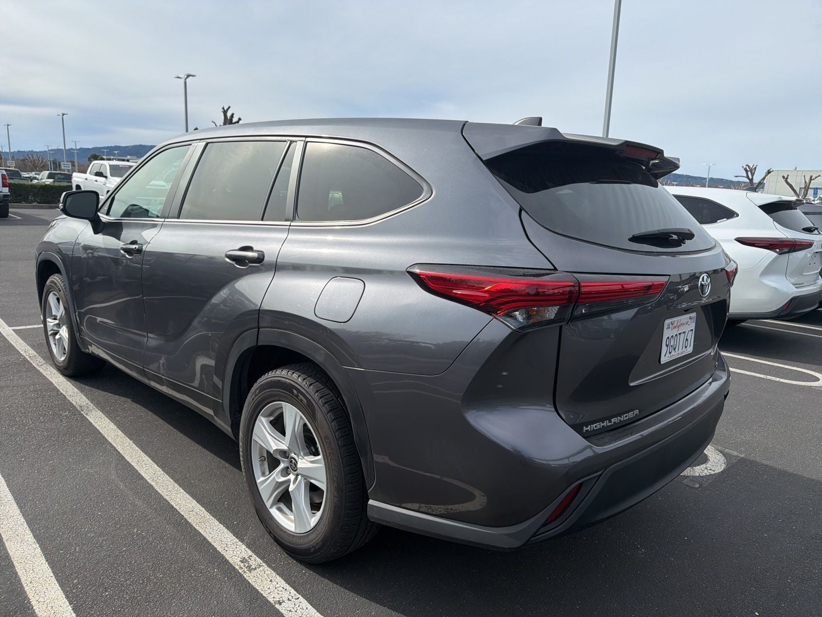 2023 Toyota Highlander LE