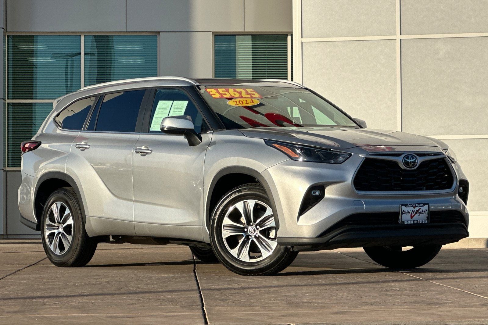 2024 Toyota Highlander XLE