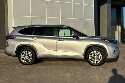 2024 Toyota Highlander XLE