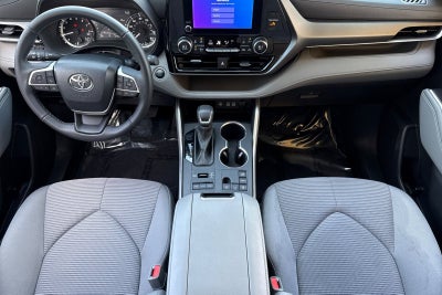 2024 Toyota Highlander LE