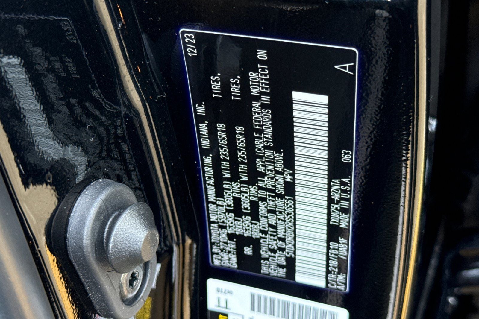 2024 Toyota Highlander LE