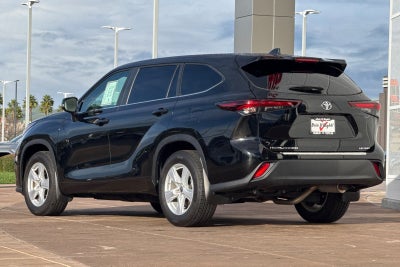 2024 Toyota Highlander LE