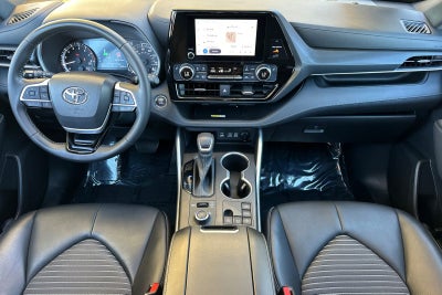 2023 Toyota Highlander XSE