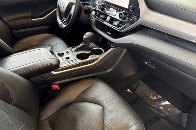 2024 Toyota Highlander Platinum