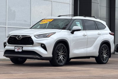 2024 Toyota Highlander Platinum