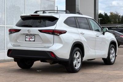 2024 Toyota Highlander LE