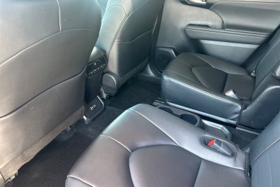 2025 Toyota Highlander XLE