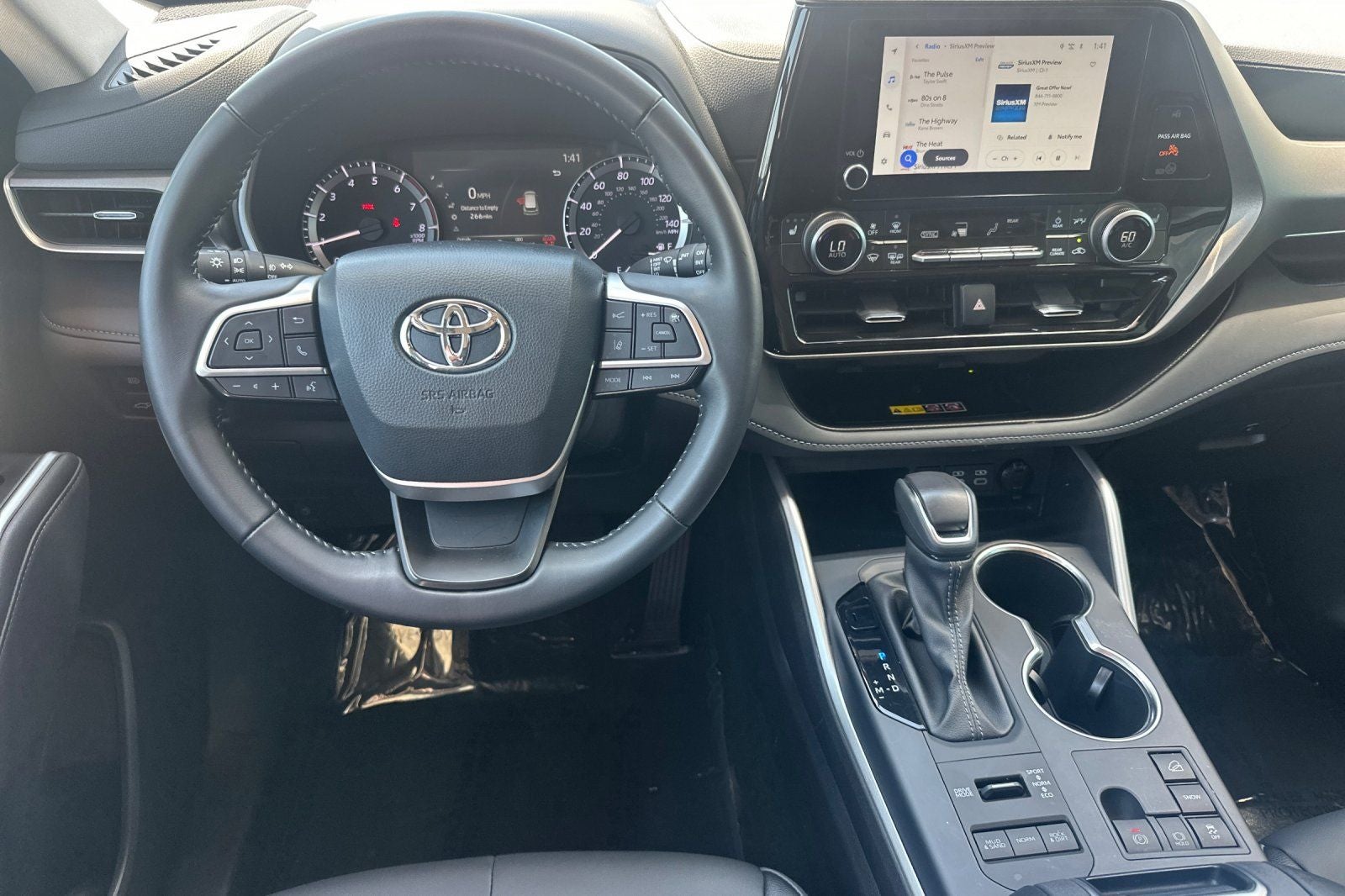 2025 Toyota Highlander XLE
