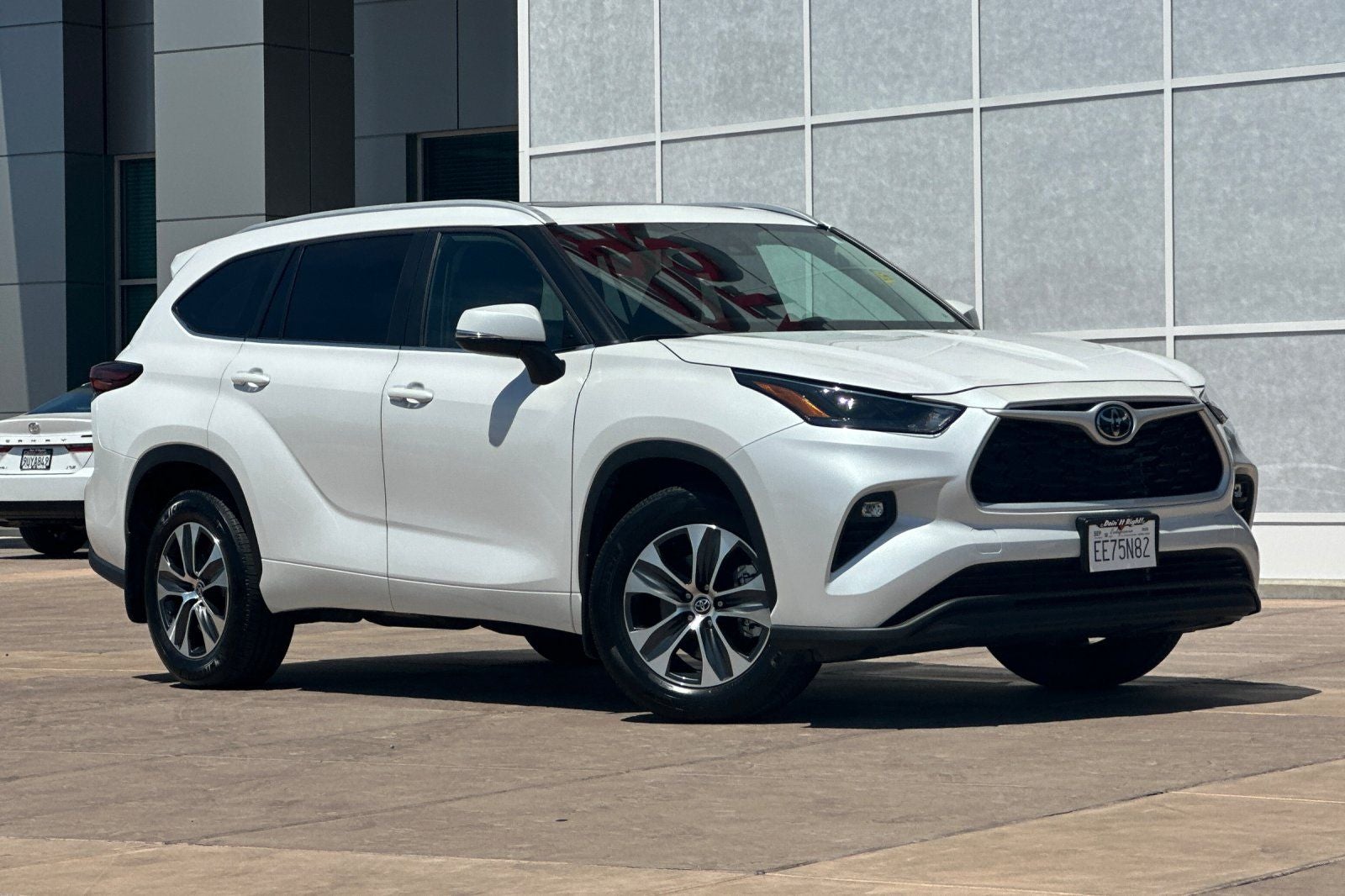2025 Toyota Highlander XLE