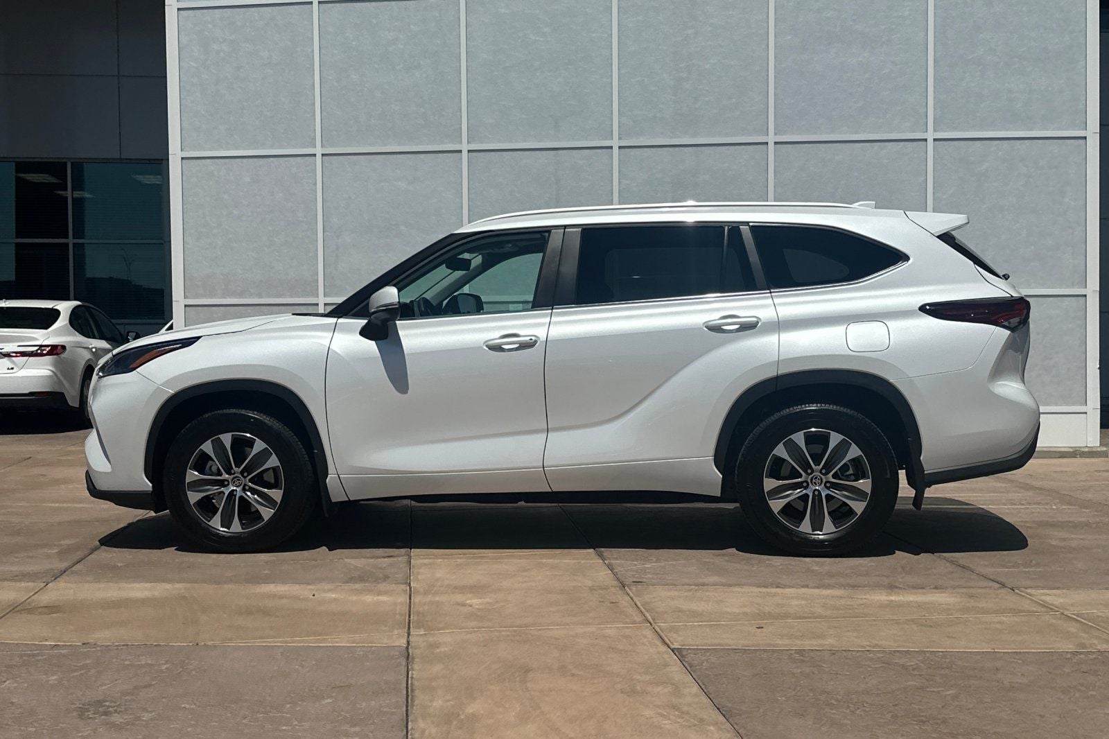 2025 Toyota Highlander XLE
