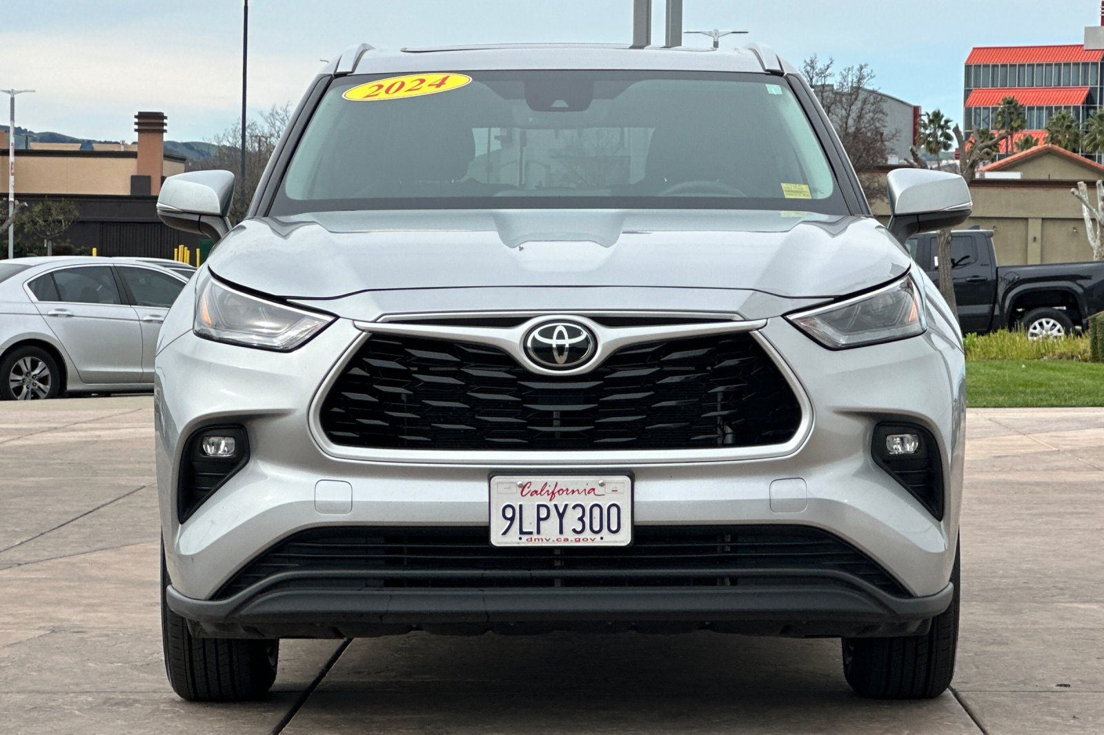 2024 Toyota Highlander XLE