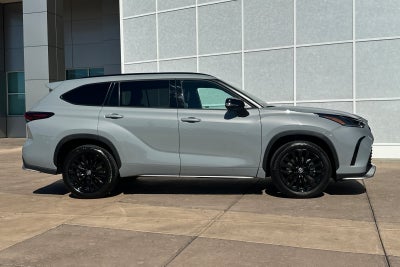 2025 Toyota Highlander XSE