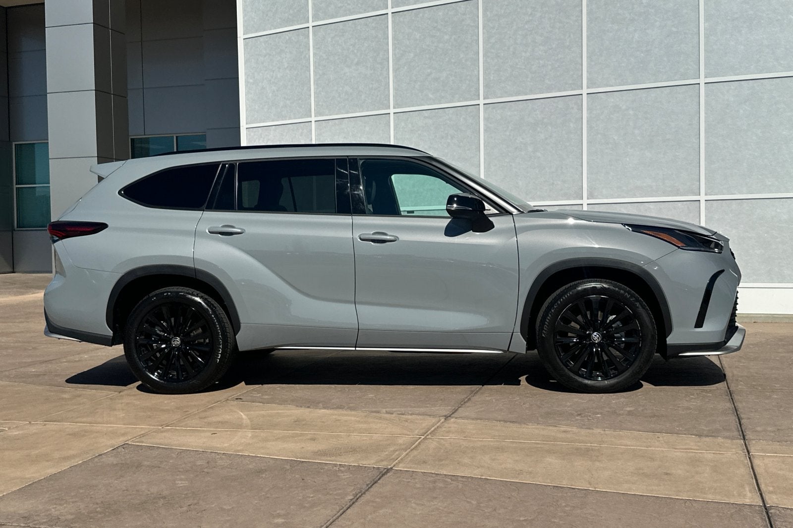 2025 Toyota Highlander XSE