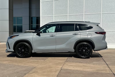 2025 Toyota Highlander XSE