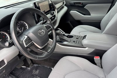 2023 Toyota Highlander LE
