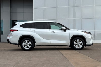 2023 Toyota Highlander LE